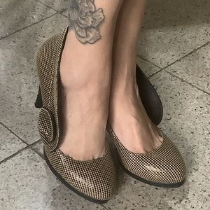 Fascinate leather high heels